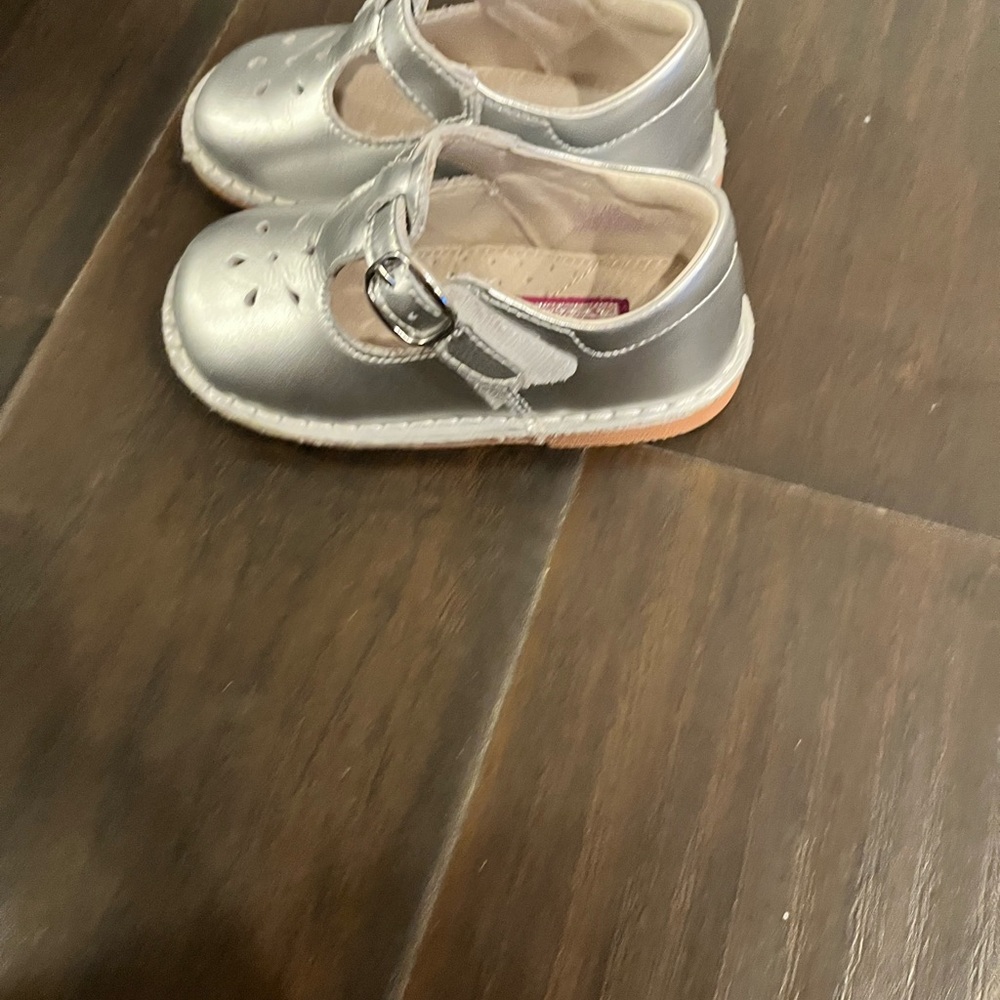 Elegant Silver Kids Dress Shoes - Picture 5 of 10